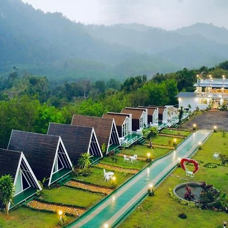 فيلا 99 Camp And Cafe Khao Sok National Park المظهر الخارجي الصورة