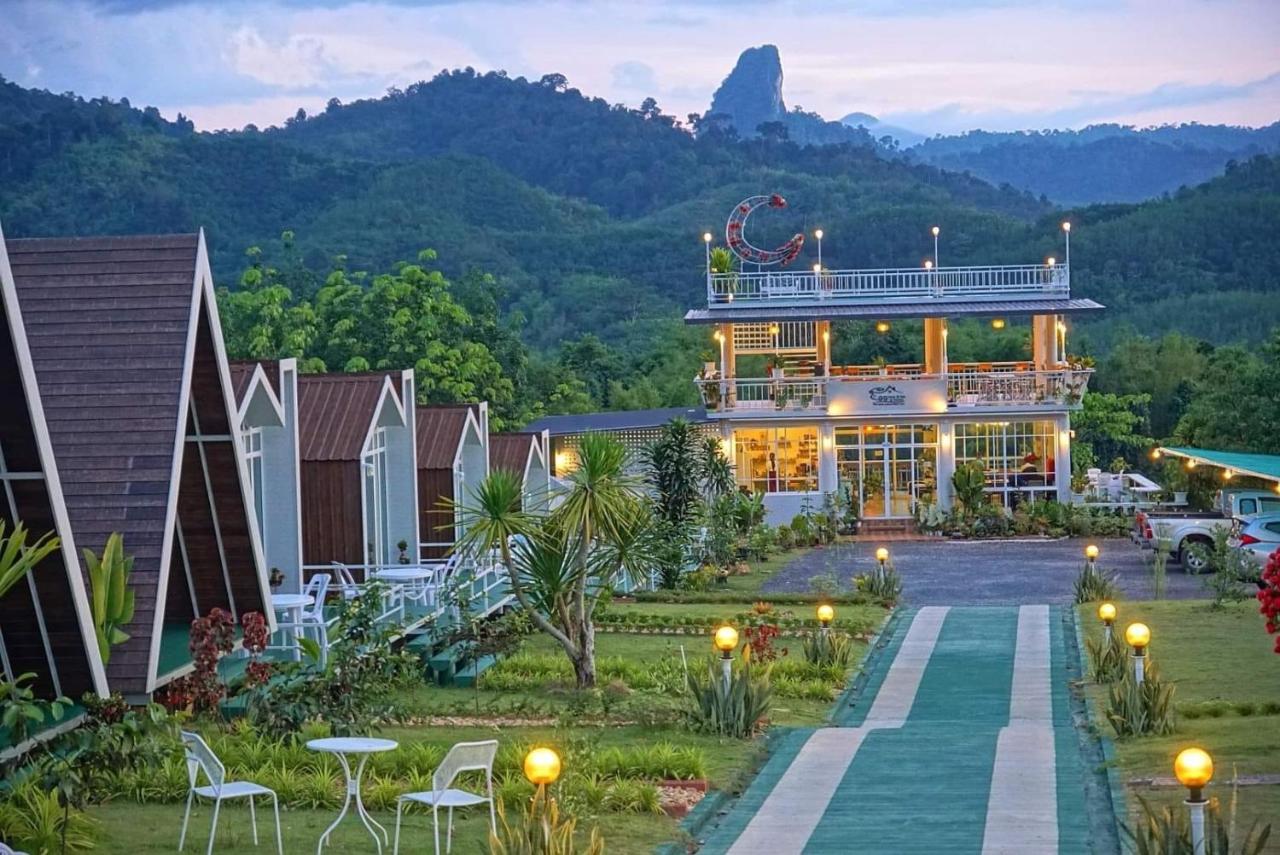 فيلا 99 Camp And Cafe Khao Sok National Park المظهر الخارجي الصورة